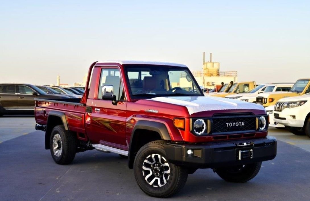 Toyota Land Cruiser Pick Up Single Cab 2.8L 4WD Automatic