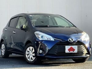 TOYOTA VITZ 2019