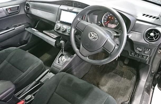 TOYOTA COROLLA AXIO 4WD 1.5X 2018 - Image 5