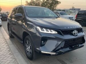 2019 TOYOTA FORTUNER 4WD