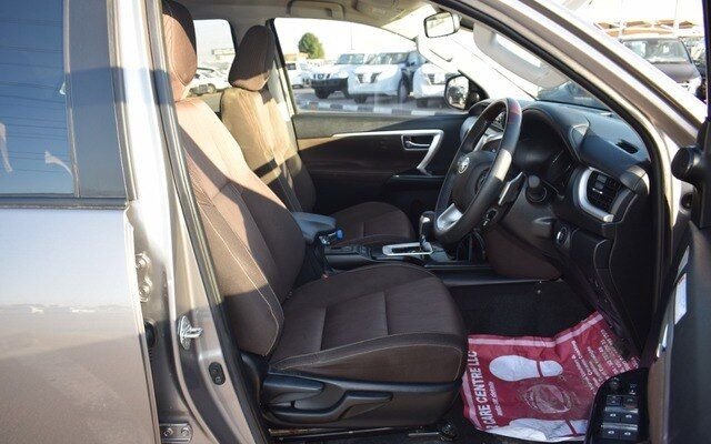 2020 TOYOTA FORTUNER - Image 6
