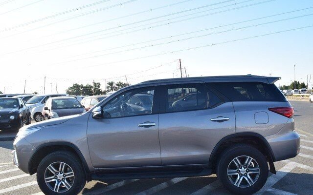 2020 TOYOTA FORTUNER - Image 3