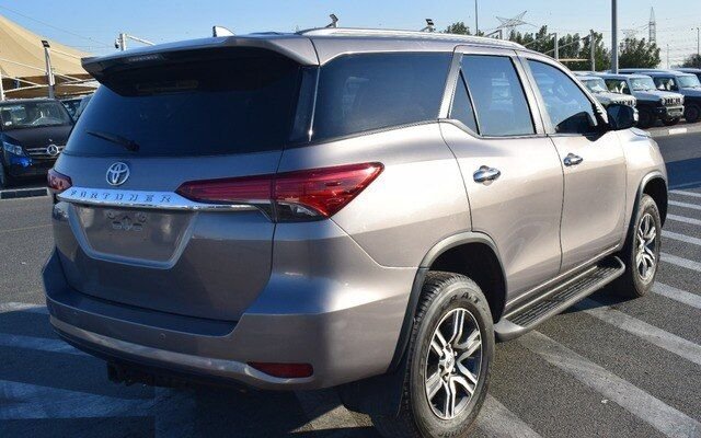 2020 TOYOTA FORTUNER - Image 2
