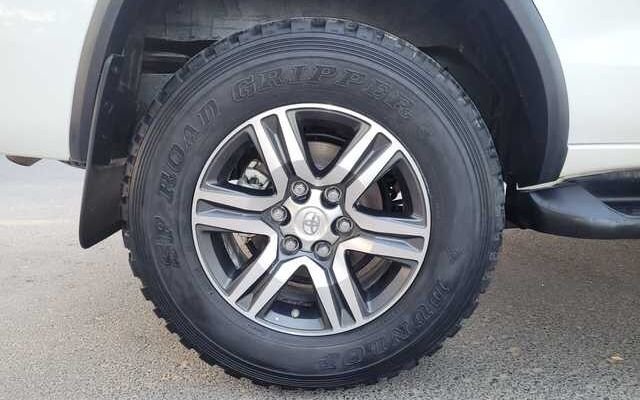 2020 TOYOTA FORTUNER - Image 10