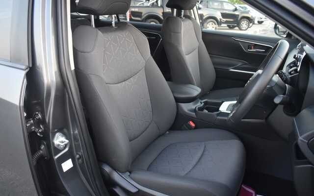 2021 TOYOTA RAV4 Dark - Image 7