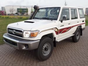 Toyota Land Cruiser VDJ76L V8 Hard Top 2019